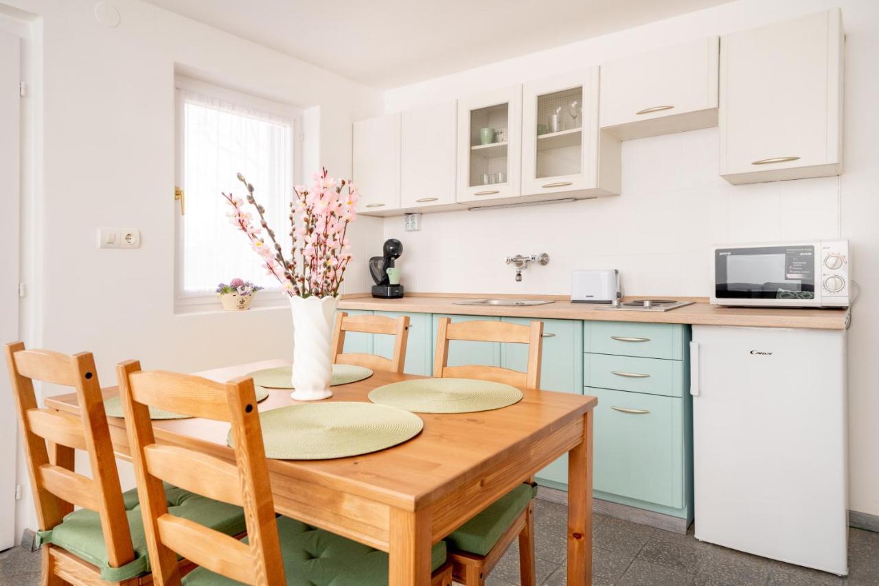 Menta Porta Apartment Zengővárkony Bagian luar foto
